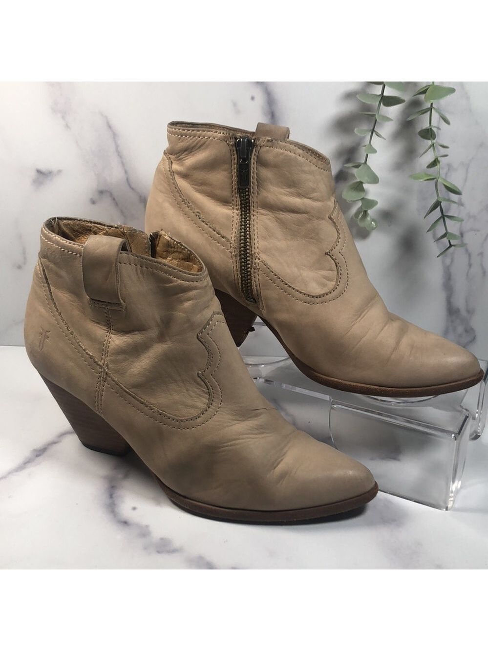 FRYE REINA Western Ankle Side Zip Bootie Neutral Leather, Size 7.5M